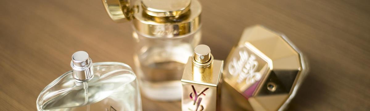 Valódi vagy ciki hamisítvány? Így állapíthatjátok meg, hogy eredeti-e a parfümötök!