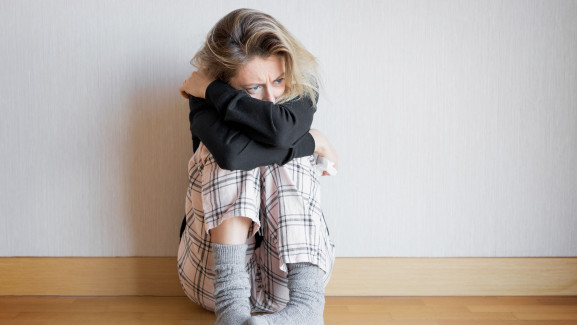 4 jel, hogy szülés utáni depresszióban szenvedtek