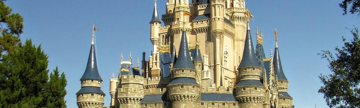 Legyetek igazi Hamupipőkék! – Éjszakai álomesküvő a Disney World kastélyában