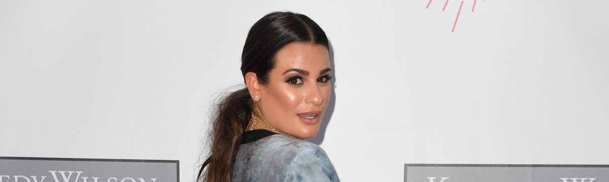 Lea Michele meztelenül pózol a címlapon: fotóival önbizalomra biztatja a nőket