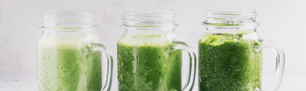 Fogyaszt, finom és felpörget: ez a zöld gazpacho smoothie