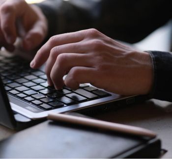 Hogyan válasszunk megfelelő számlázási megoldást, ha webshopot üzemeltetünk?